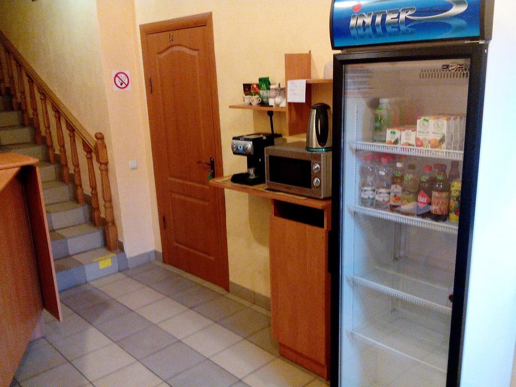 Hostel On Flotska Ivano-Frankivsk Exterior foto